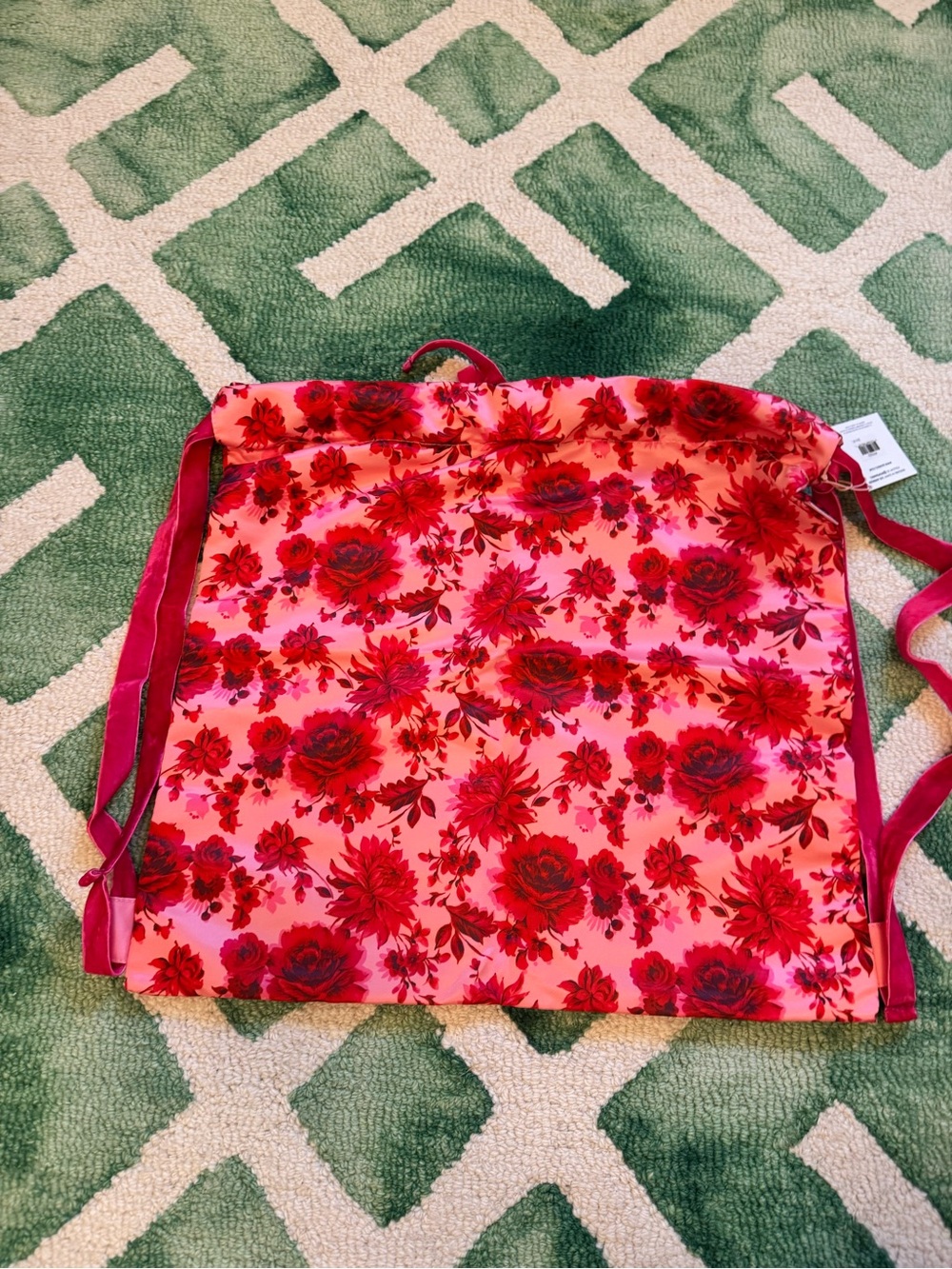 NWT Bando satin drawstring backpack - Picture 8 of 10